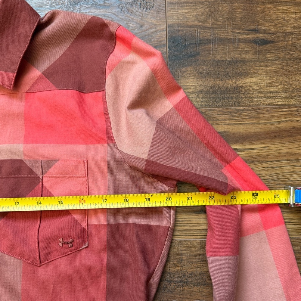 Under Armour UA Women's Tradesman Fitted Button Down Red Plaid Shirt Size Medium - Picture 9 of 14